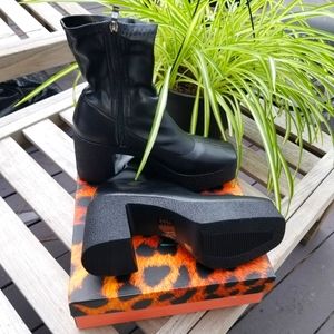 Lemonade, Size 11, Black Boots